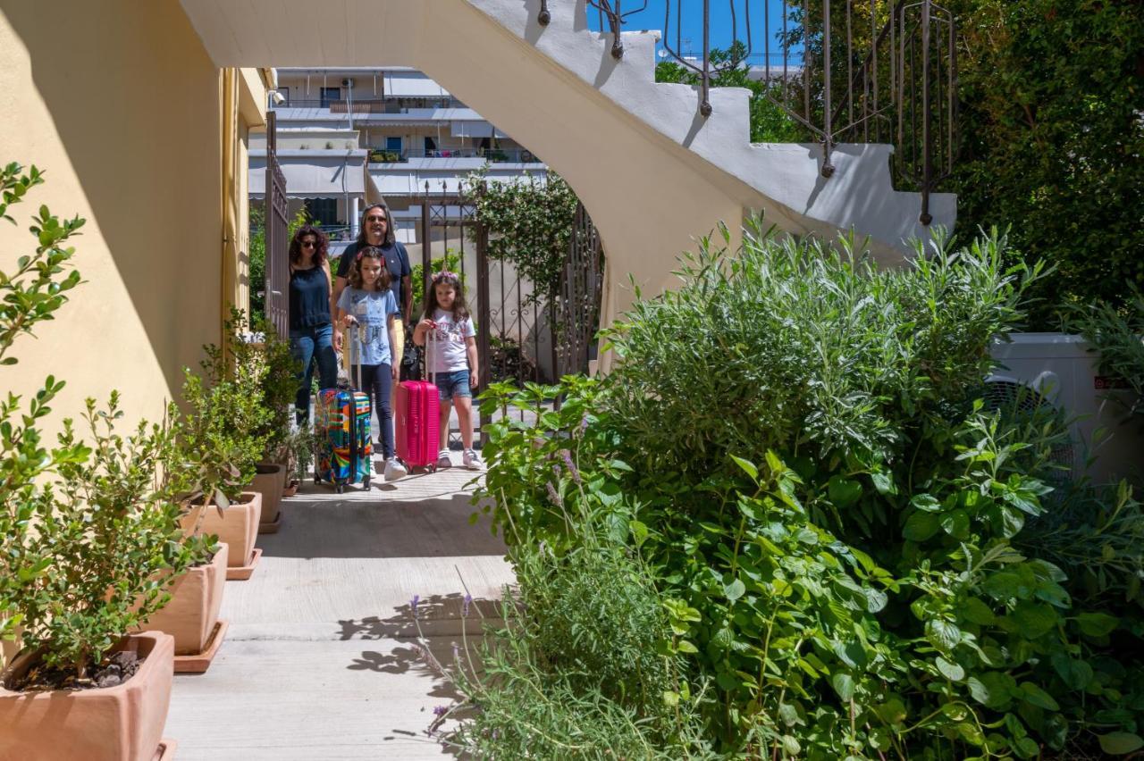 Linas Home - Kalamata Mediterranean Villas Extérieur photo