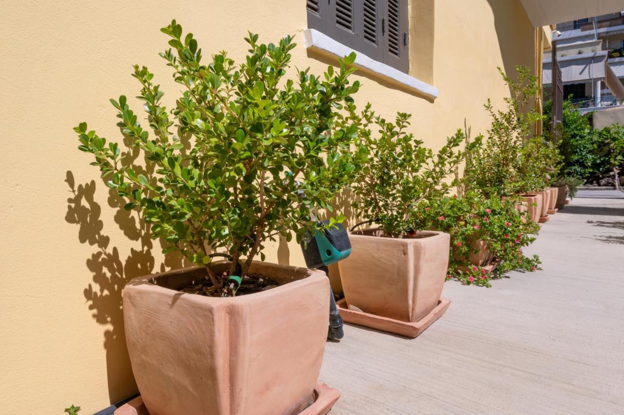 Linas Home - Kalamata Mediterranean Villas Extérieur photo
