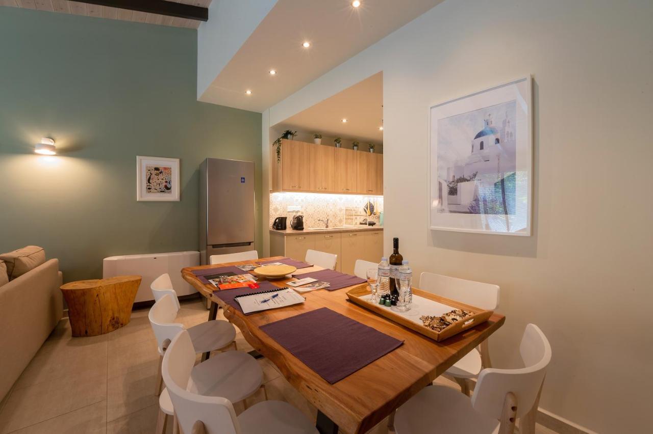Linas Home - Kalamata Mediterranean Villas Extérieur photo