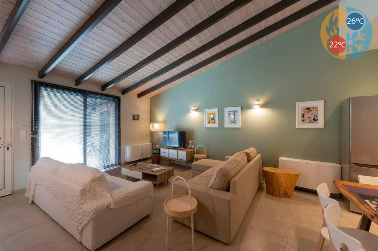 Linas Home - Kalamata Mediterranean Villas Extérieur photo